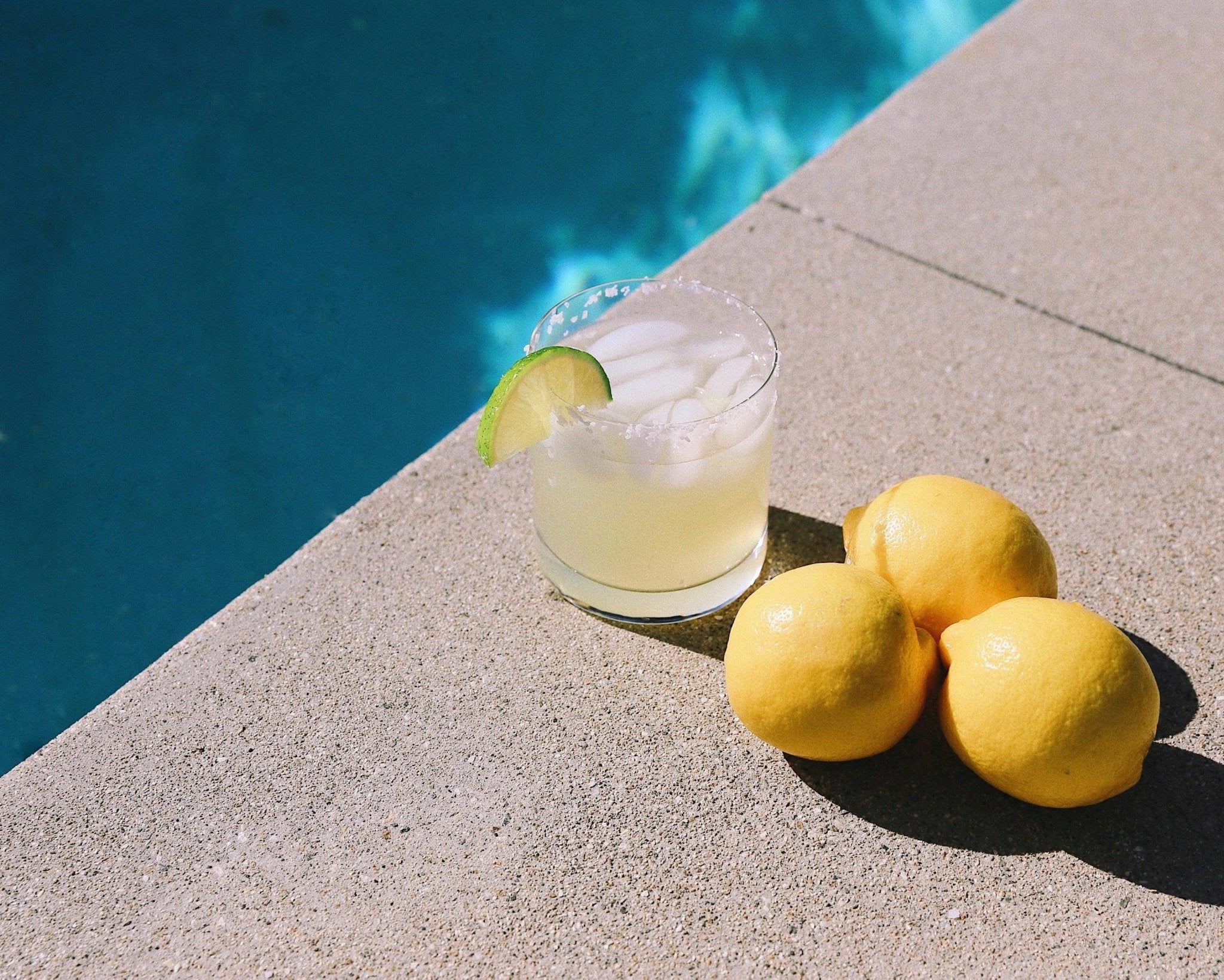 Drink Recipes for Your Summer Events and the Perfect Gold Jewelry to Match - Simone The Label